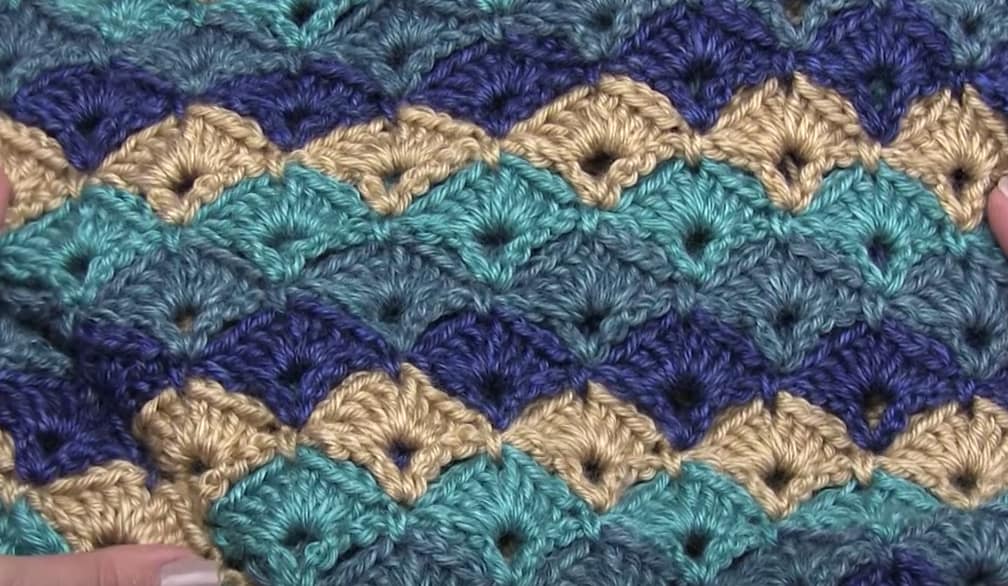 Start With A 6.5mm Hook & Your Favorite Yarn, And Crochet This Stunning