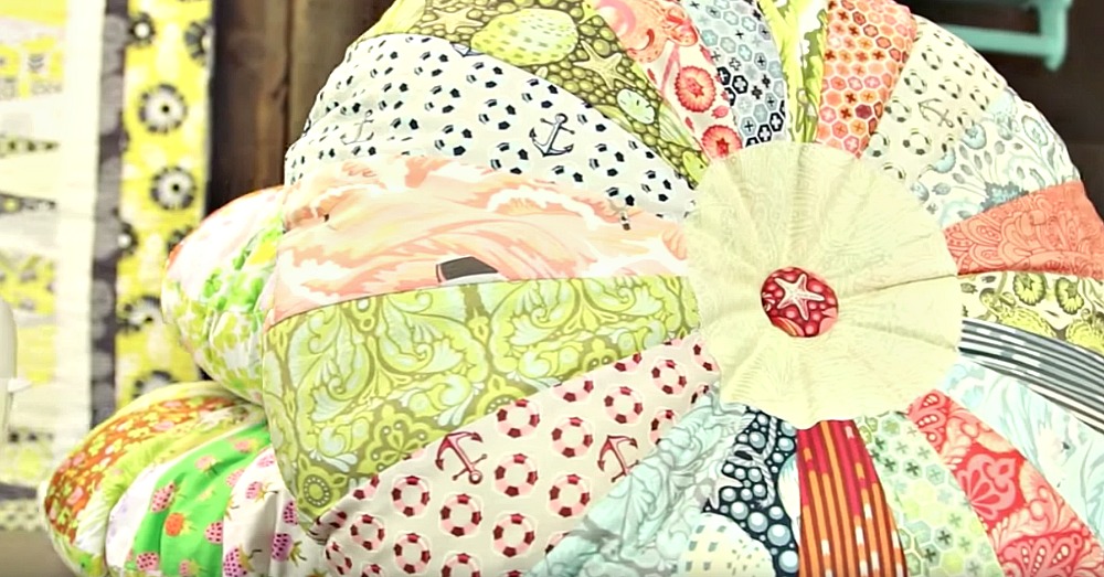 scrap-project-how-to-make-a-sprocket-pillow-2