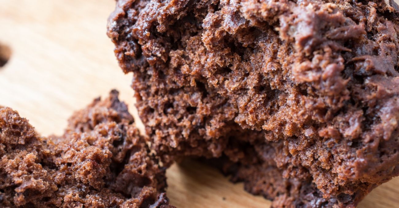 chocolateBananaMuffins1_main