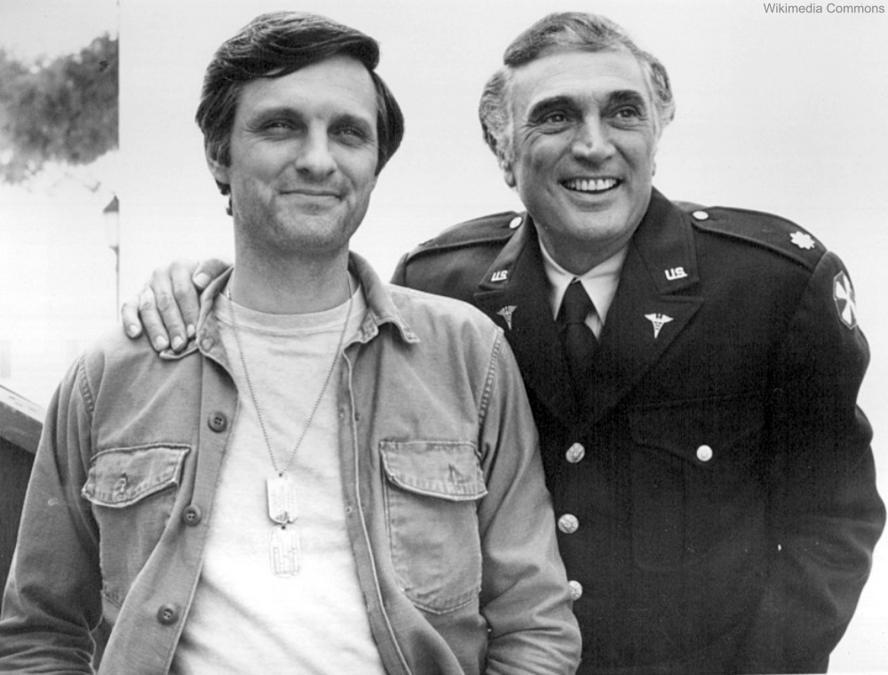 Alan Alda and Robert Alda on MASH Set 1975