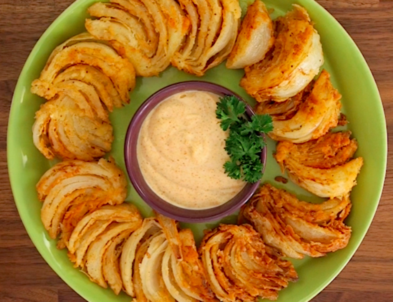 Blooming Onion Wedges And Dip Crafty House