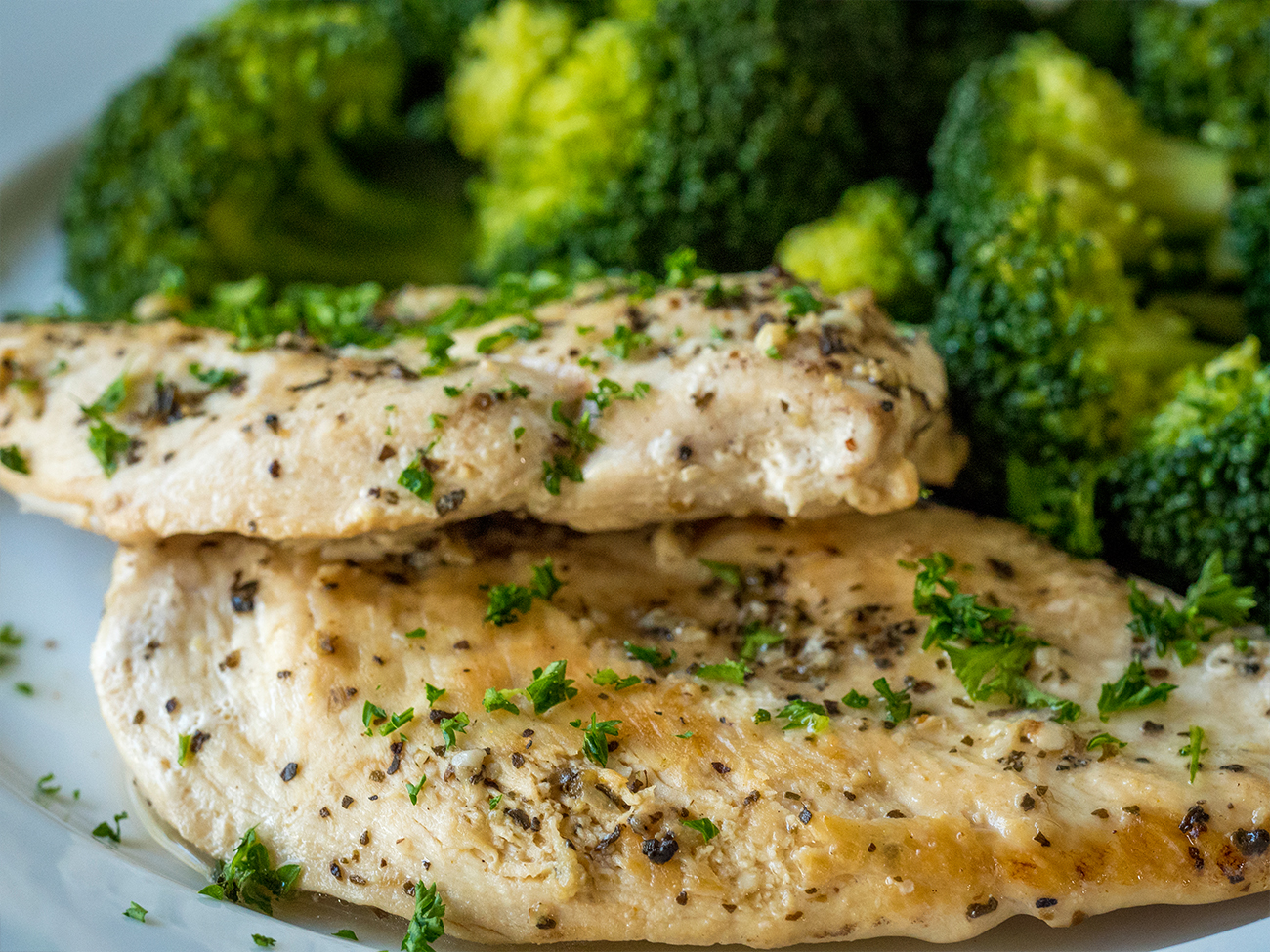 Healthy Slow Cooker Lemon Garlic Chicken Crafty House