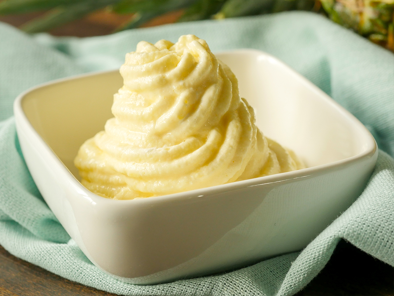 4-Ingredient Homemade Dole Whip – 12 Tomatoes