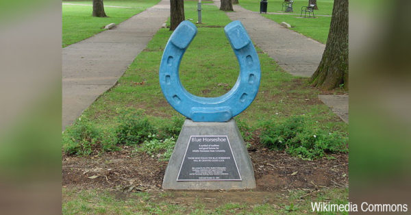 The MTSU horseshoe.