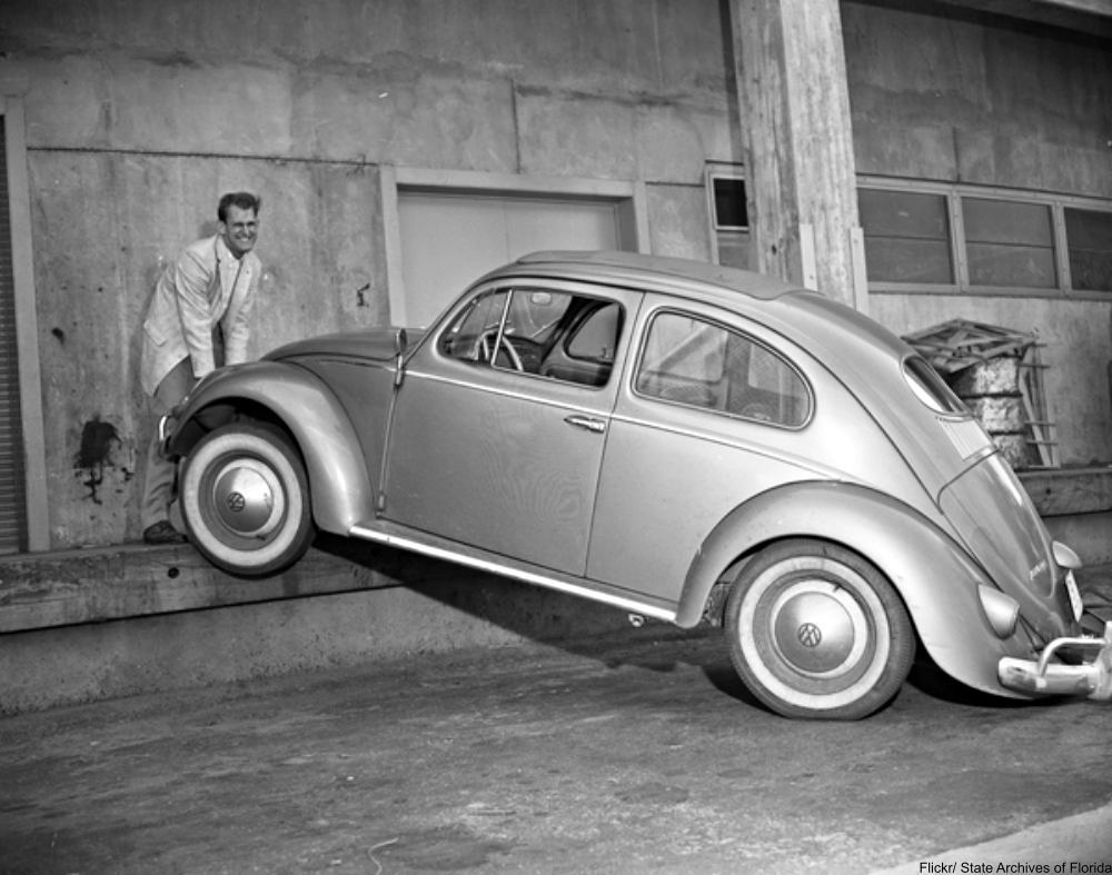 15 Vintage Photographs of VWs in Action