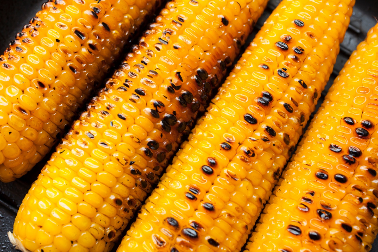Perfect Grilled Corn on the Cob - 12 Tomatoes