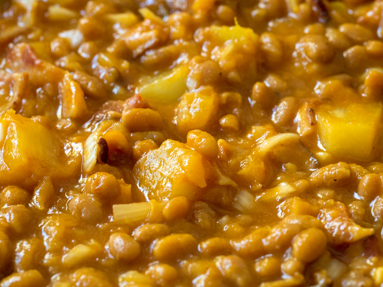 Slow Cooker Hawaiian Baked Beans 12 Tomatoes