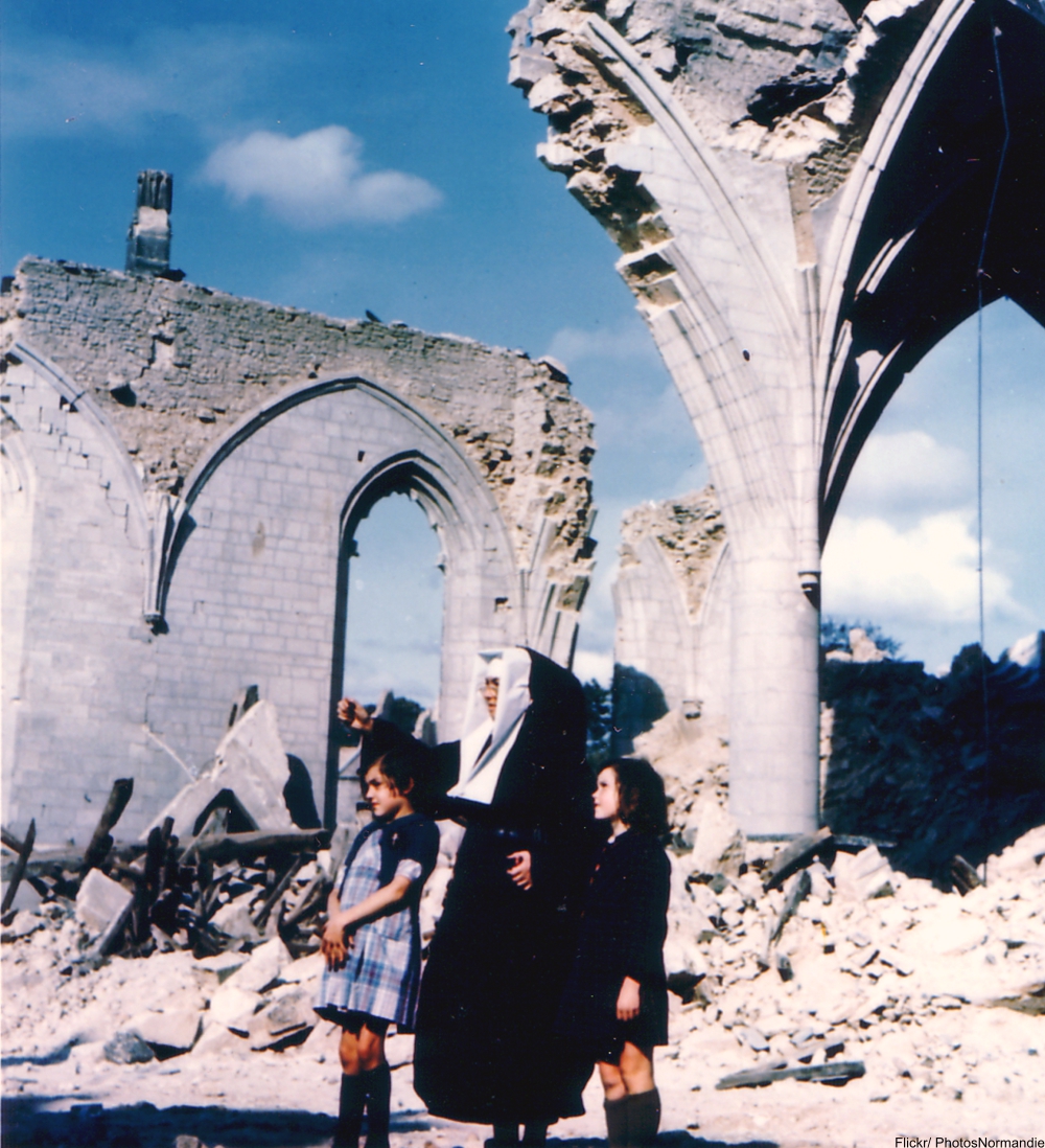 World War II in Stunning Color Photographs