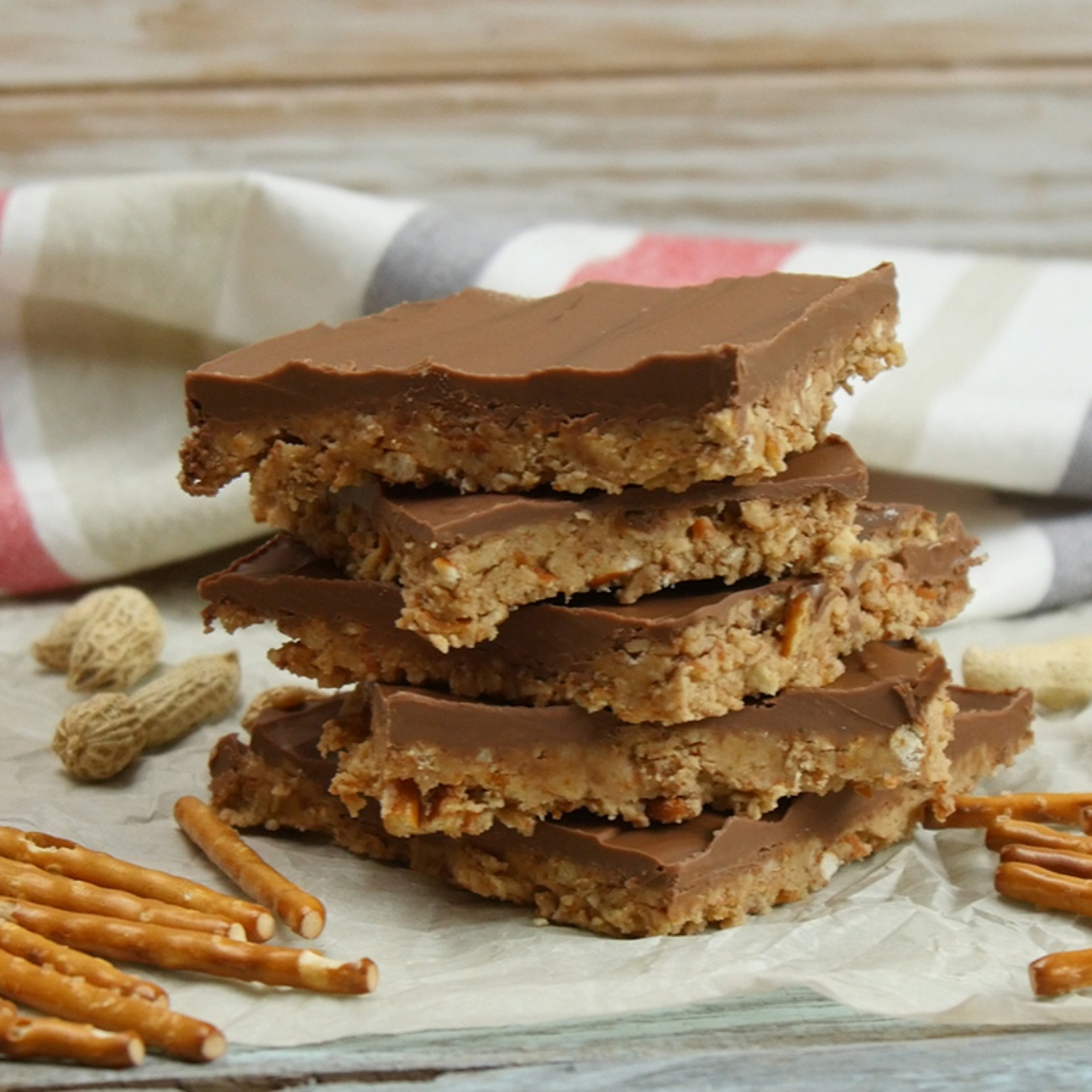 NoBake Chocolate Peanut Butter Pretzel Bars 12 Tomatoes