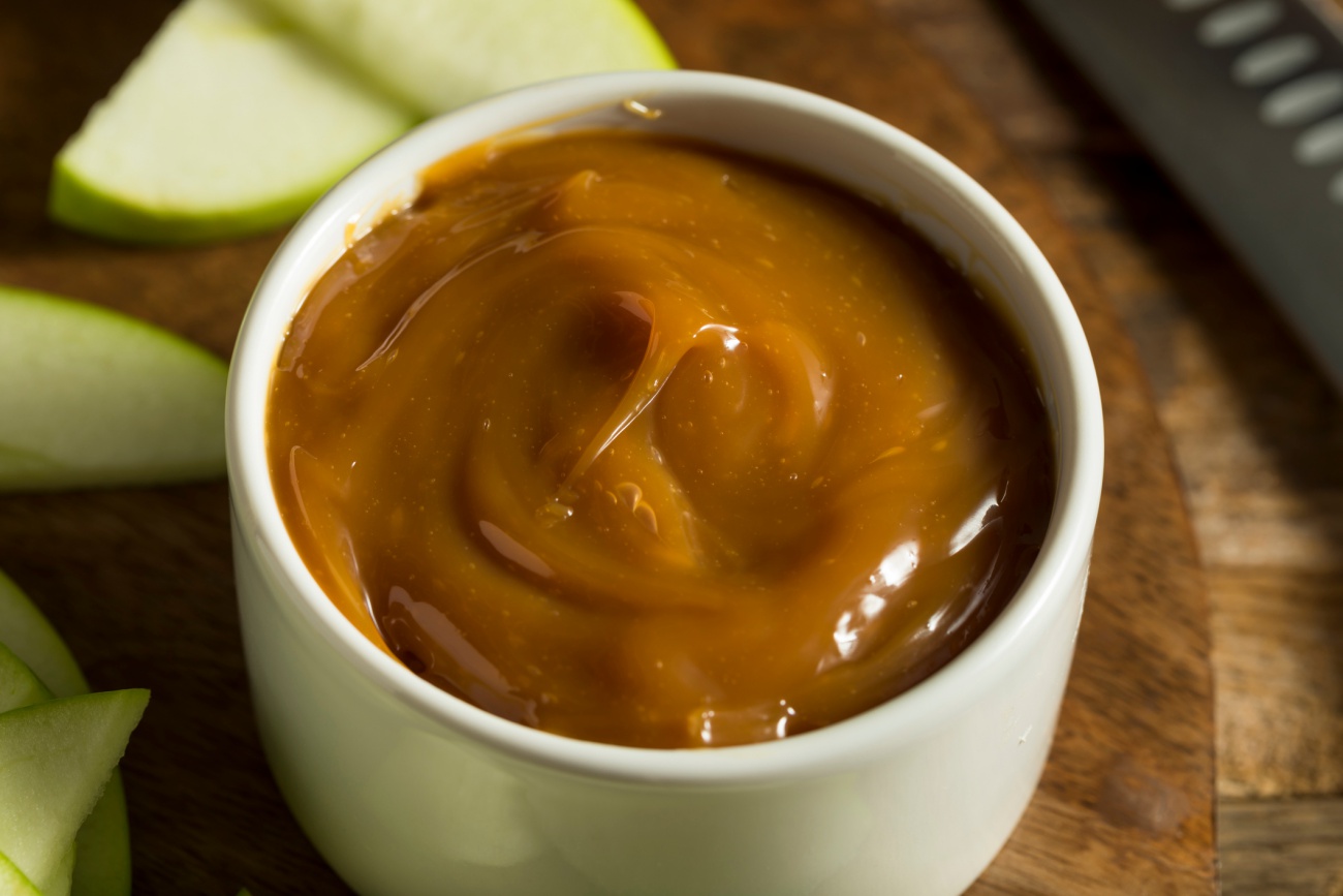 Homemade Caramel Dip 12 Tomatoes