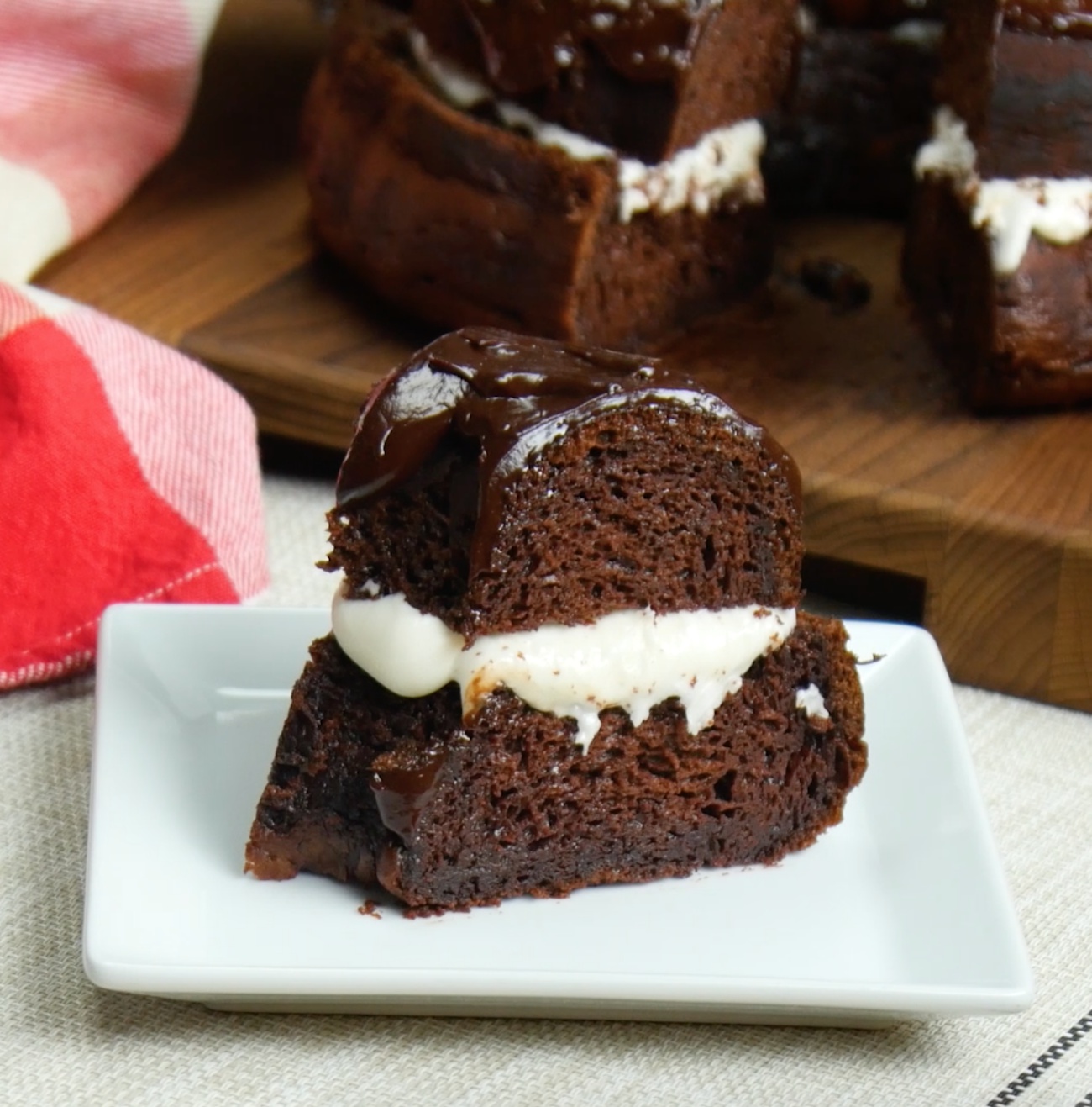 Giant Whoopie Pie 12 Tomatoes