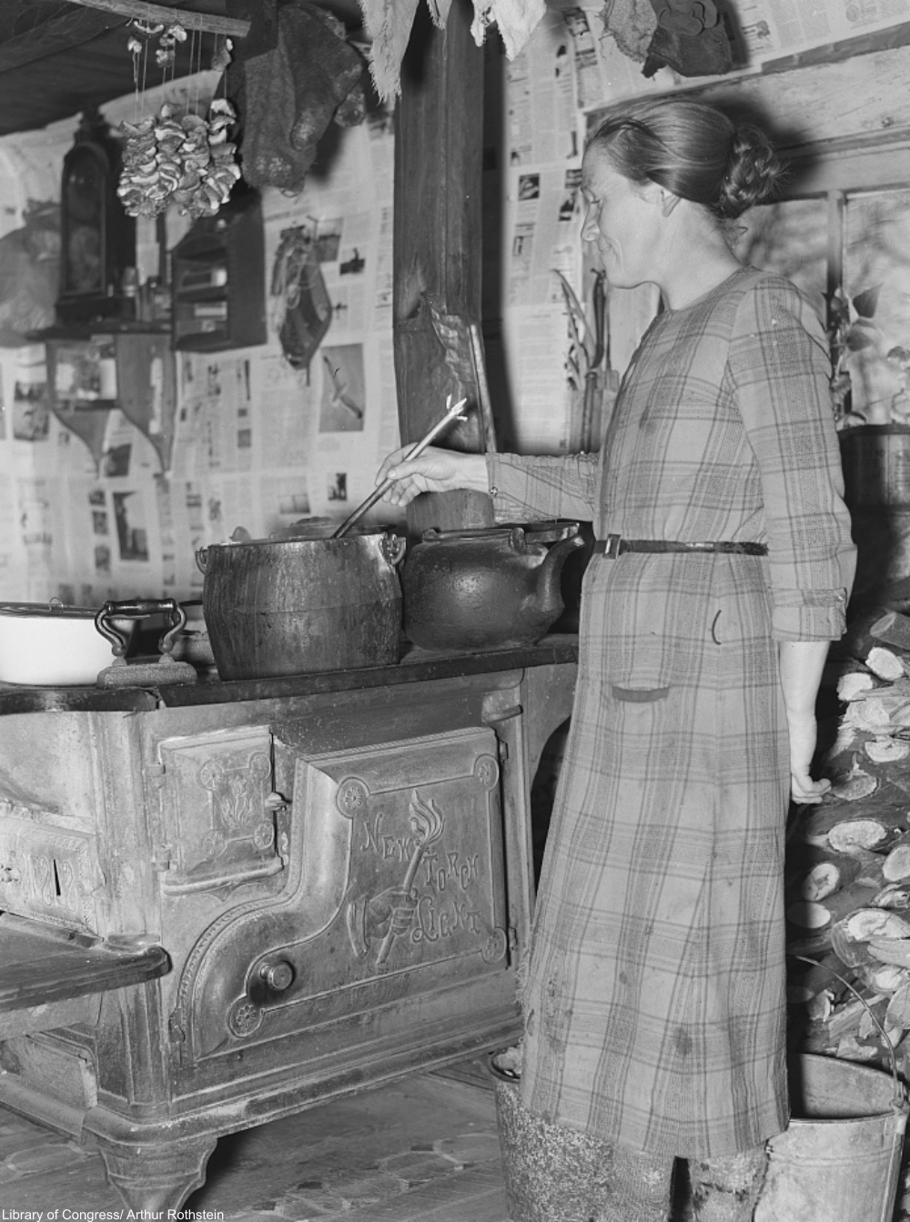 making soup in the 1930s