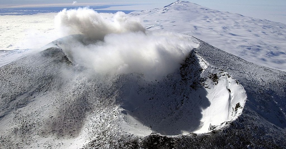 Erebus1_1000x523