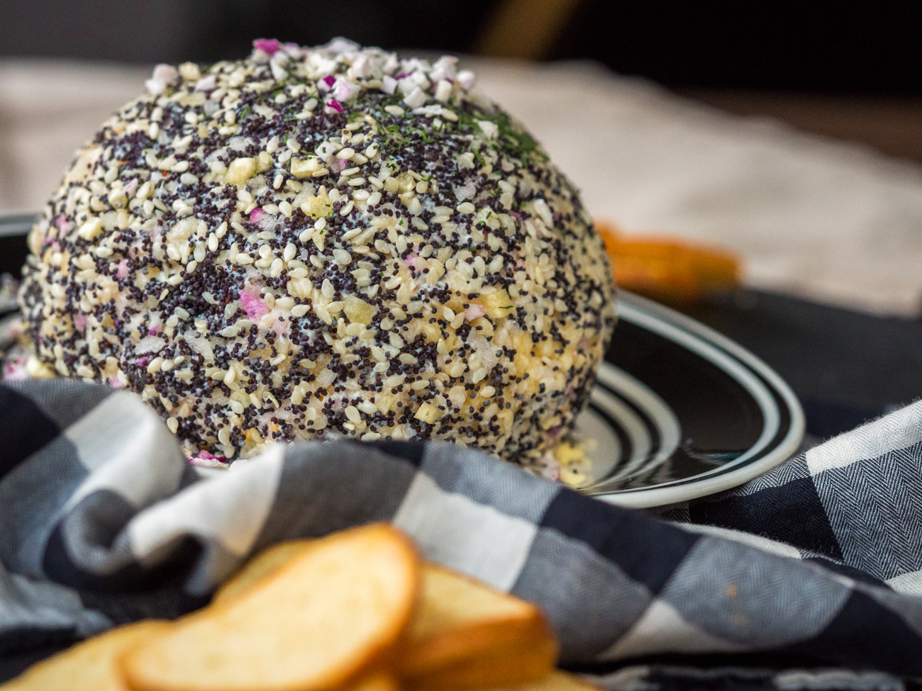 Everything Bagel Cheese Ball Pinterest Horizontal 6