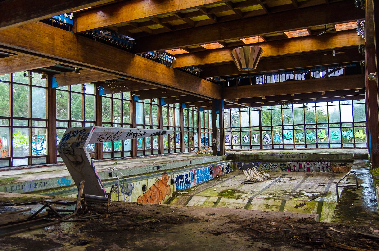 This photo of the abandoned pool at Grossinger's Resort reveals both the former grandeur of the Catskill's premiere resort -- and the toll taken by 50 years of decay and neglect.