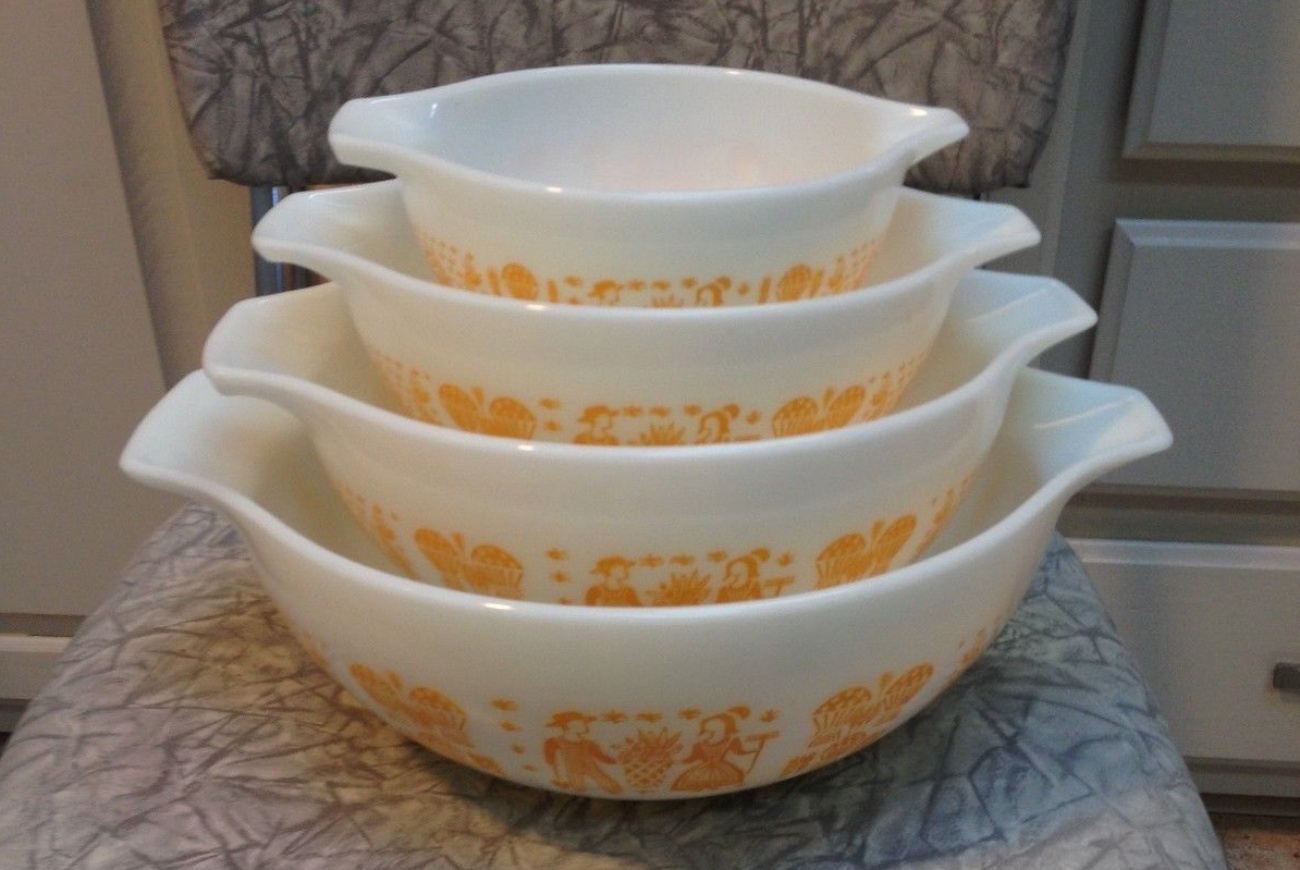 What Is Your Vintage Pyrex Worth? 12 Tomatoes