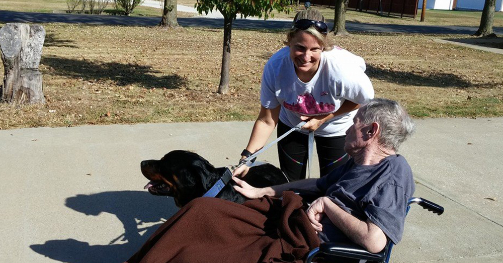 Source: Facebook/My Children Animal Rescue Shelter Some members of the Elsberry, MO community still support Carmi and his work.