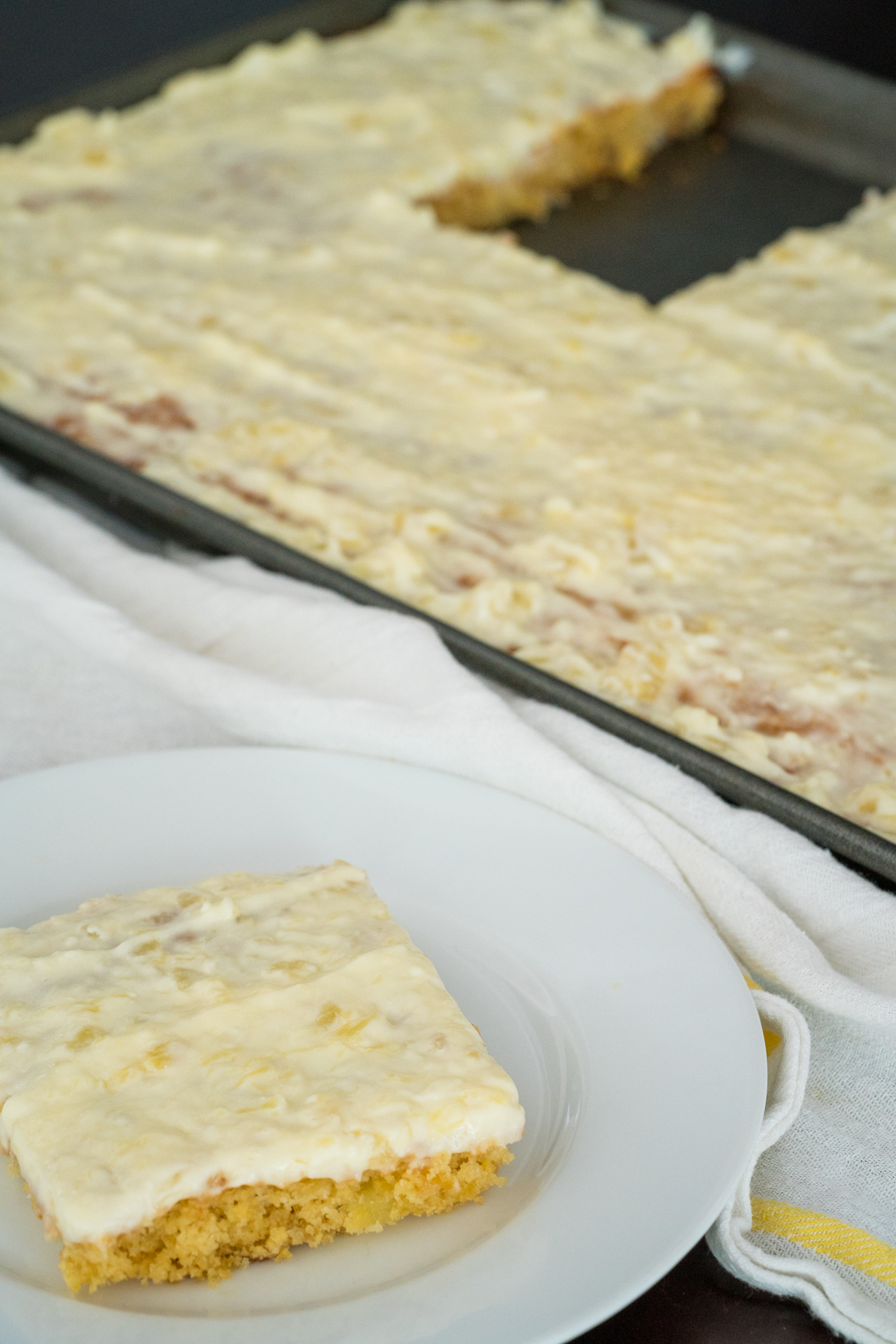 Pineapple Sheet Cake Vertical (3 of 6)
