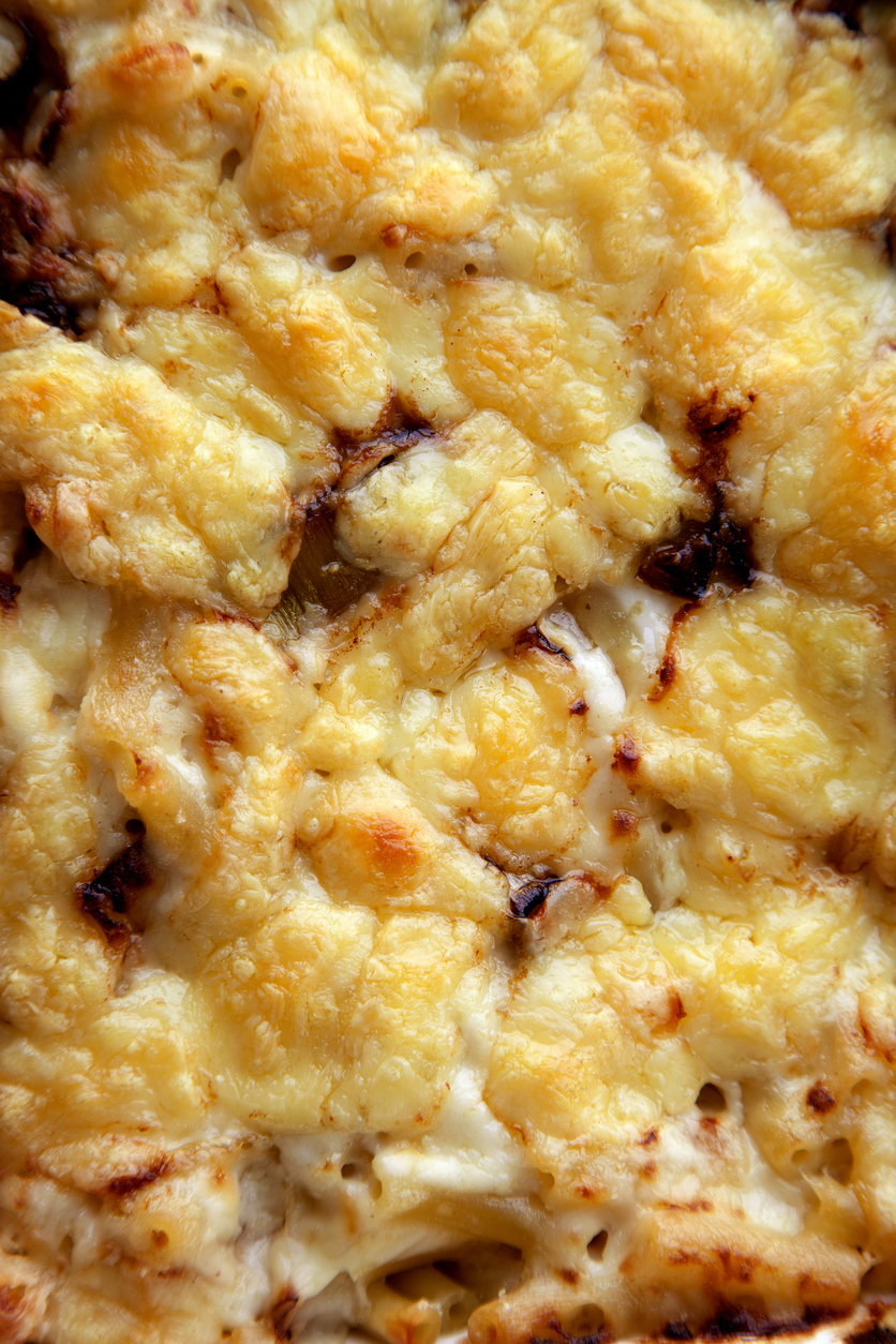 Close up of a freshly baked macaroni and cheese.