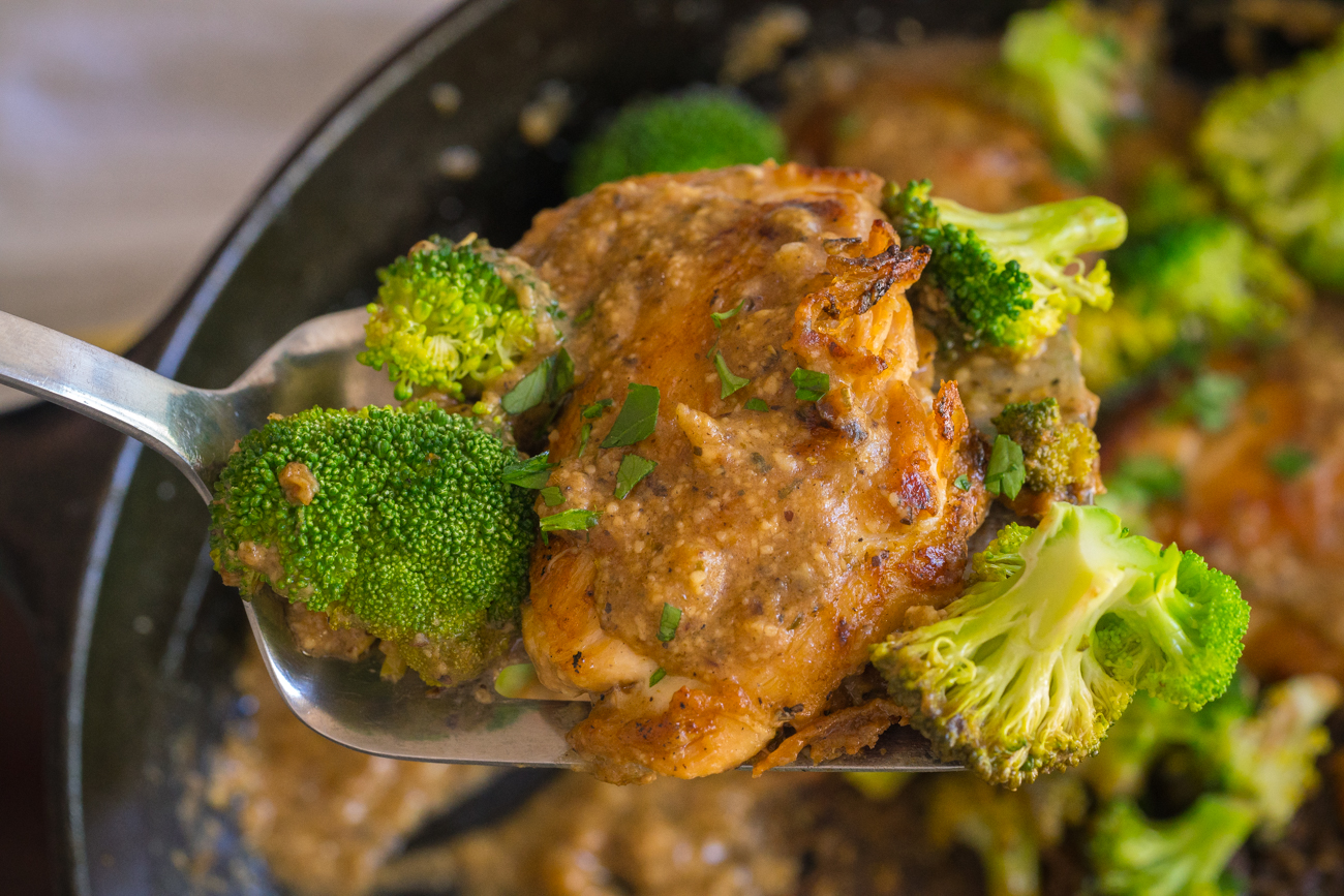 lemon_parmesan_chicken_broccoli_skillet_horizontal__7_of_7_