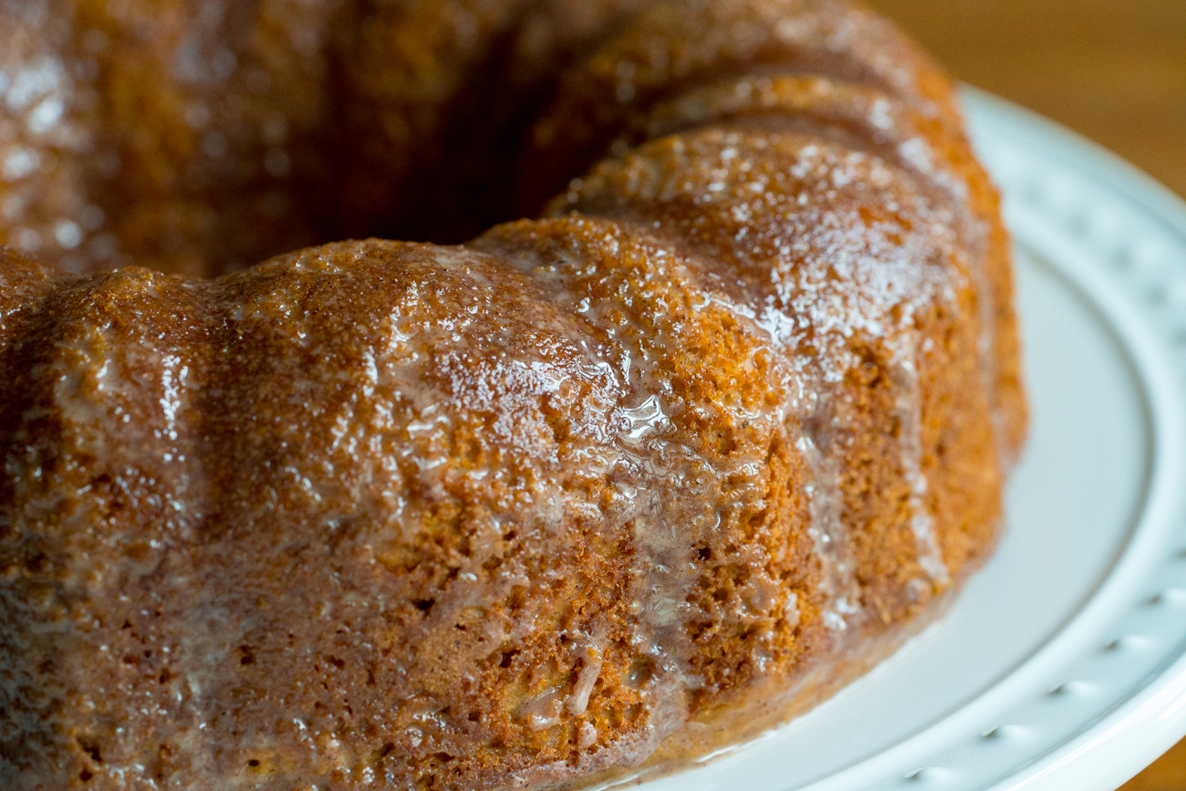 5Ingredient Applesauce Cake 12 Tomatoes