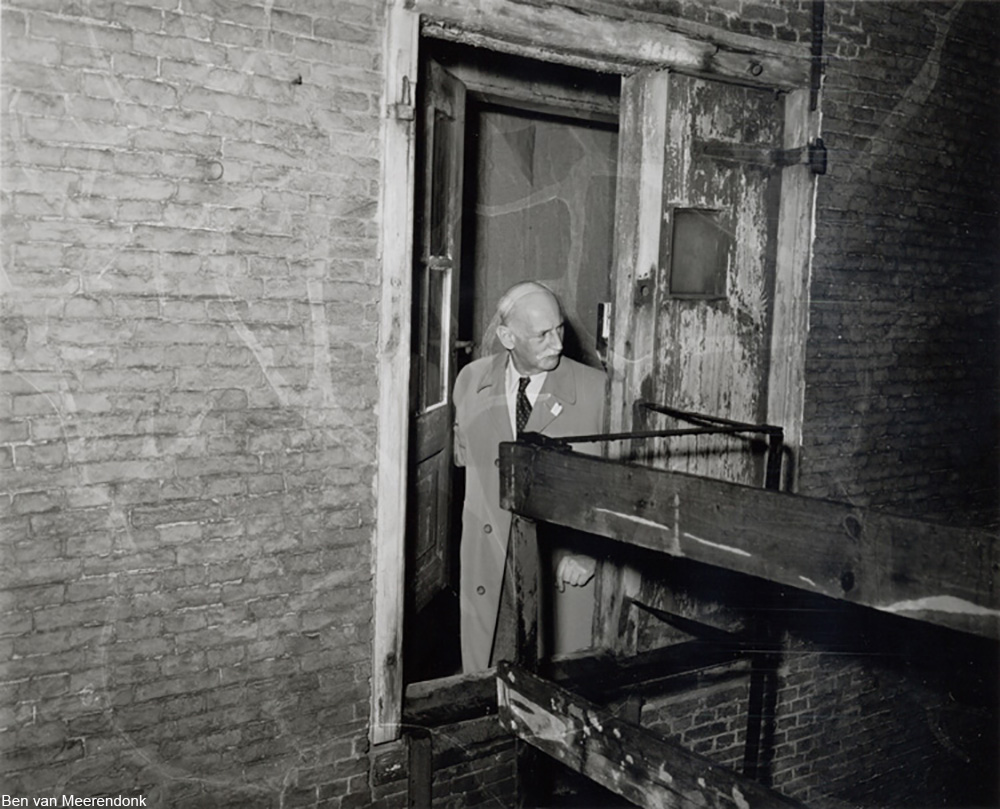 New Research Shows That Anne Frank’s Family Was Actually Trying to