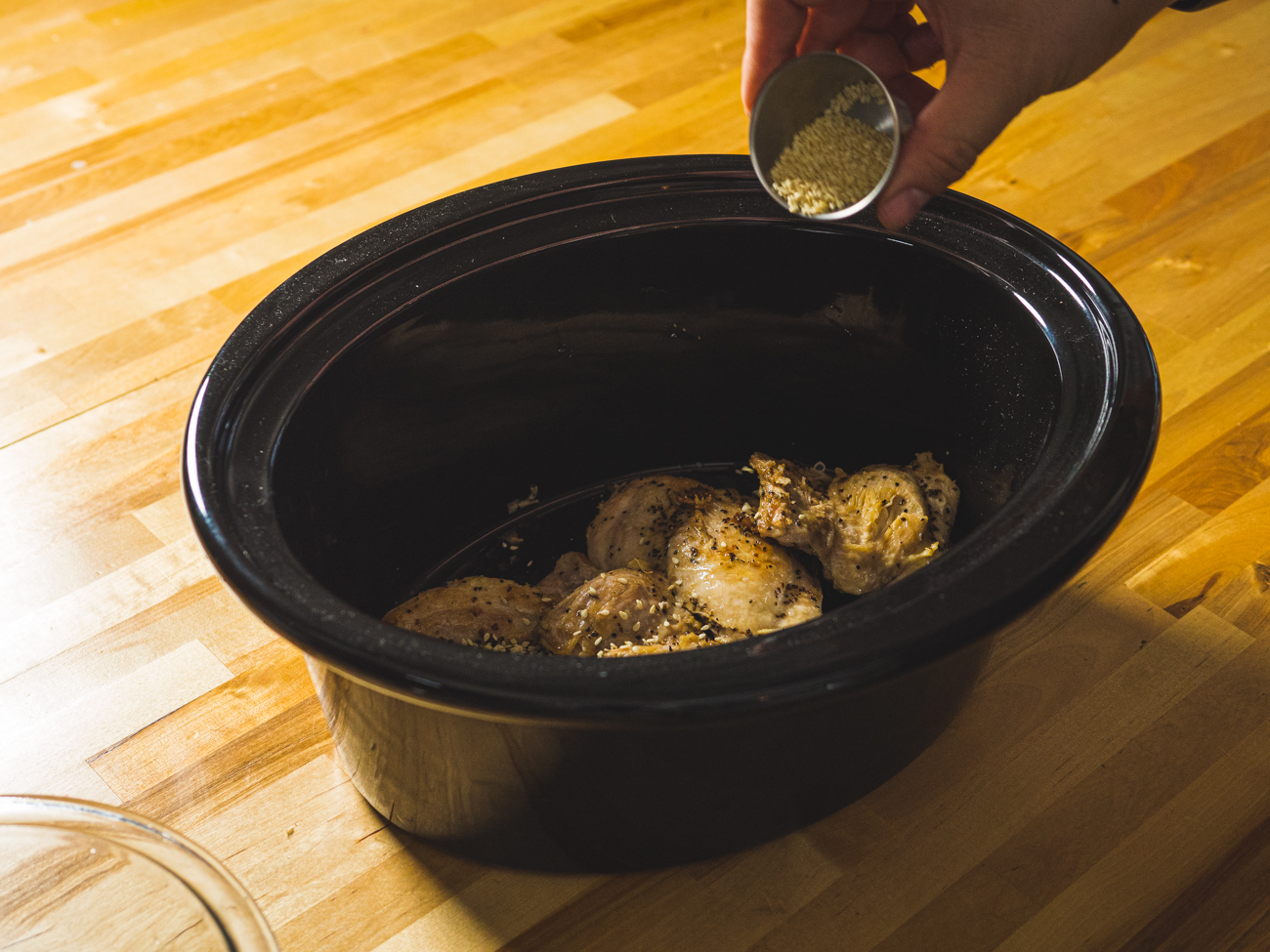 Slow Cooker Sticky Garlic Chicken 