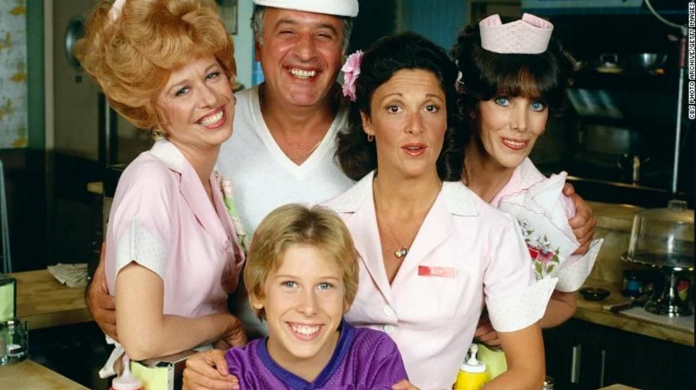 Plillip McKeon and the cast of Alice
