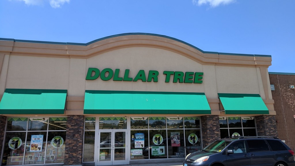 Dollar Tree store exterior