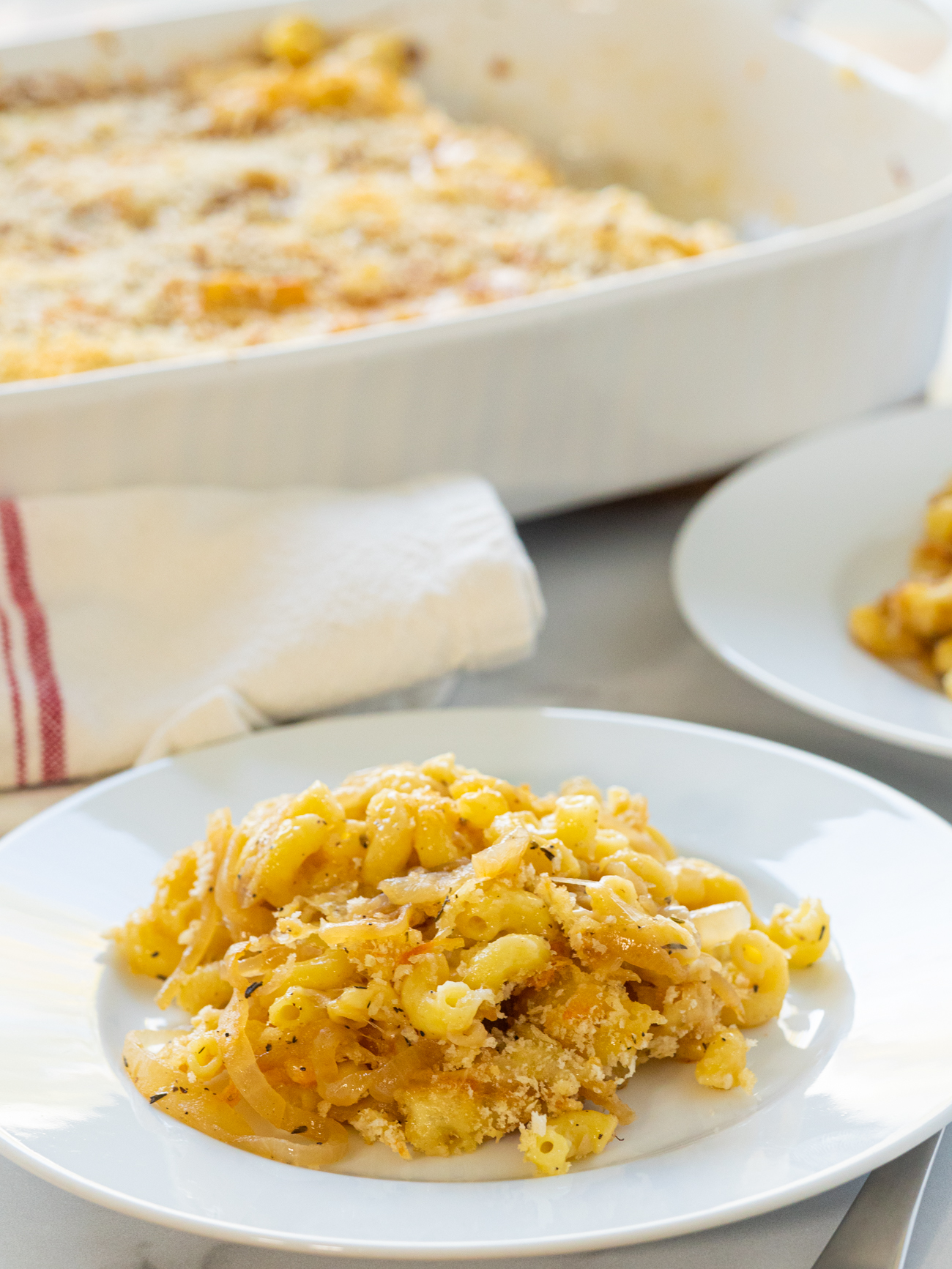 French Onion Mac and Cheese Live Play Eat