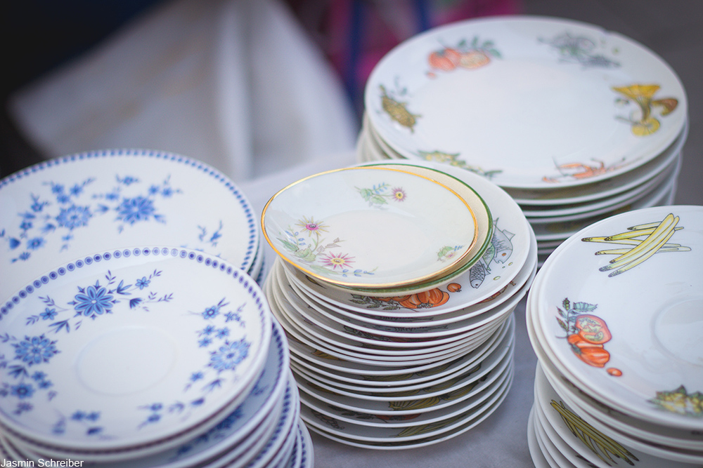 How Some Common Antique and Vintage China Patterns Test for Lead