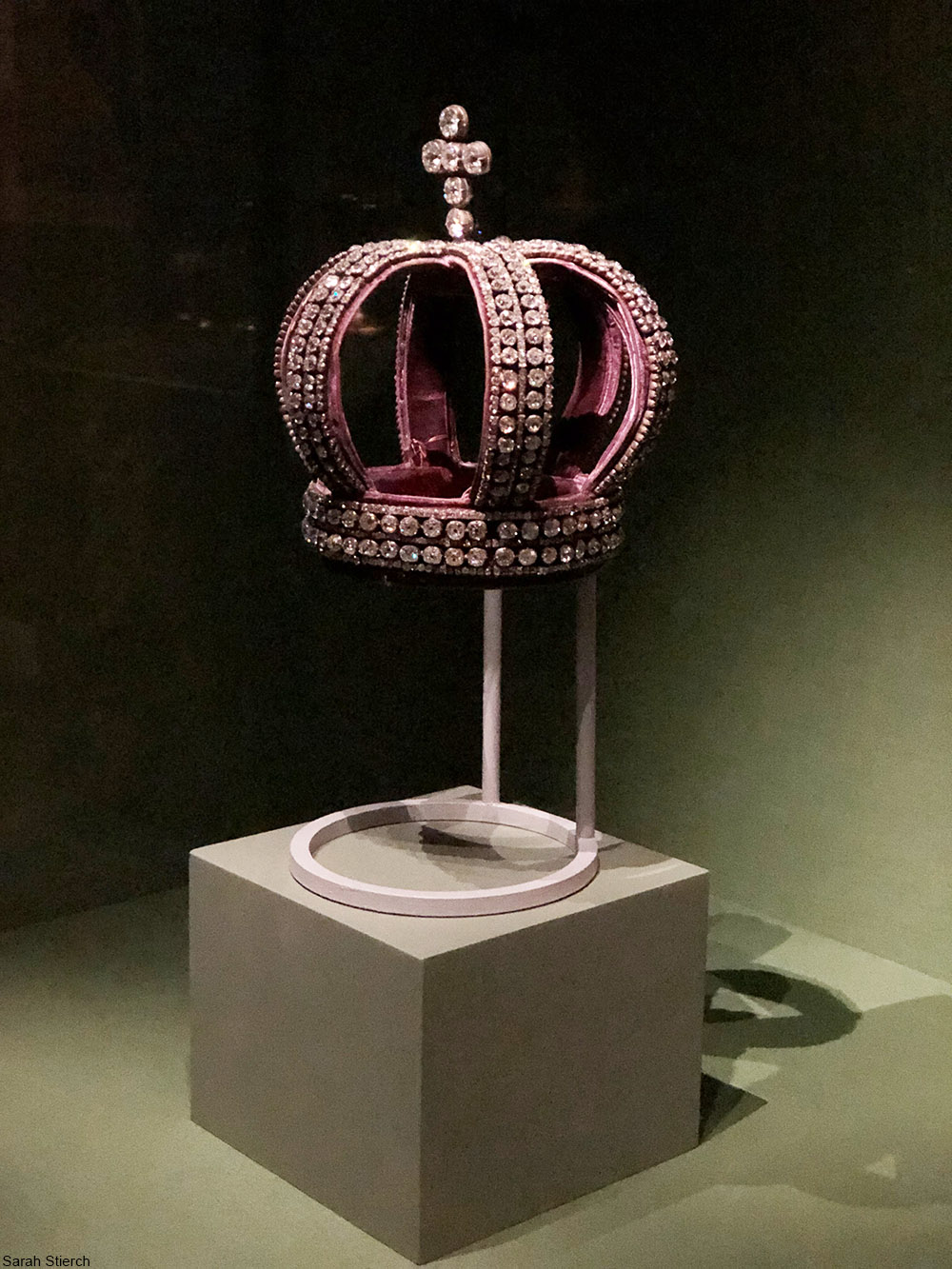 What Ever Happened to the Crown Jewels of the Romanov Family? Dusty